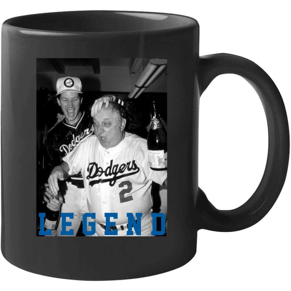 Tommy Lasorda Legend Los Angeles Baseball Manager Fan v8 T Shirt –  LaLaLandTshirts